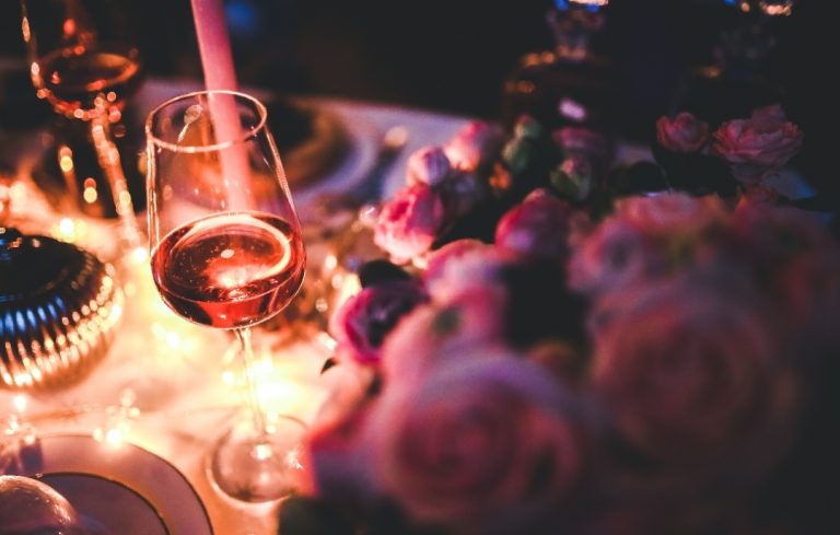 ¿Una cena o una estadía romántica? Alternativas para celebrar el día de los enamorados