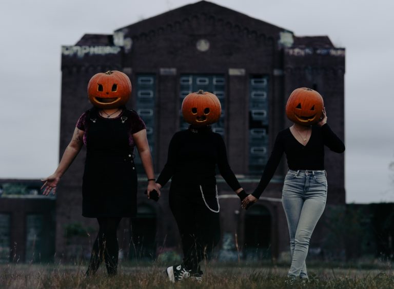 Ideas creativas para disfraces de Halloween con denim