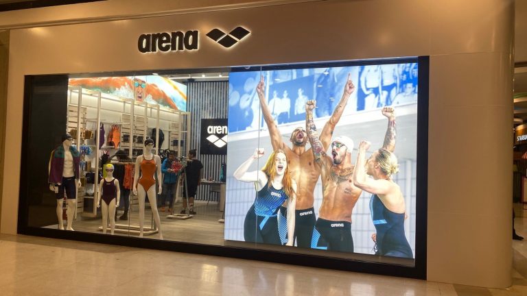 Abren en Mall Sport la tienda de Arena del país enfocada en los amantes de los deportes acuáticos