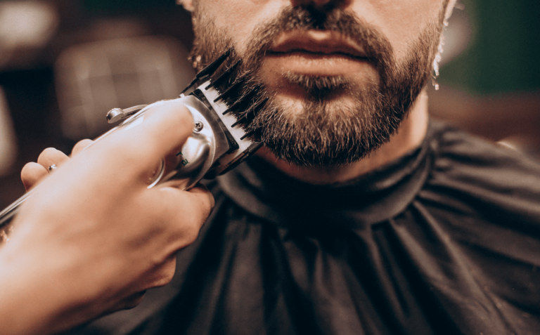 Crece venta de máquinas afeitadoras para el cuidado y mantención de la barba en casa