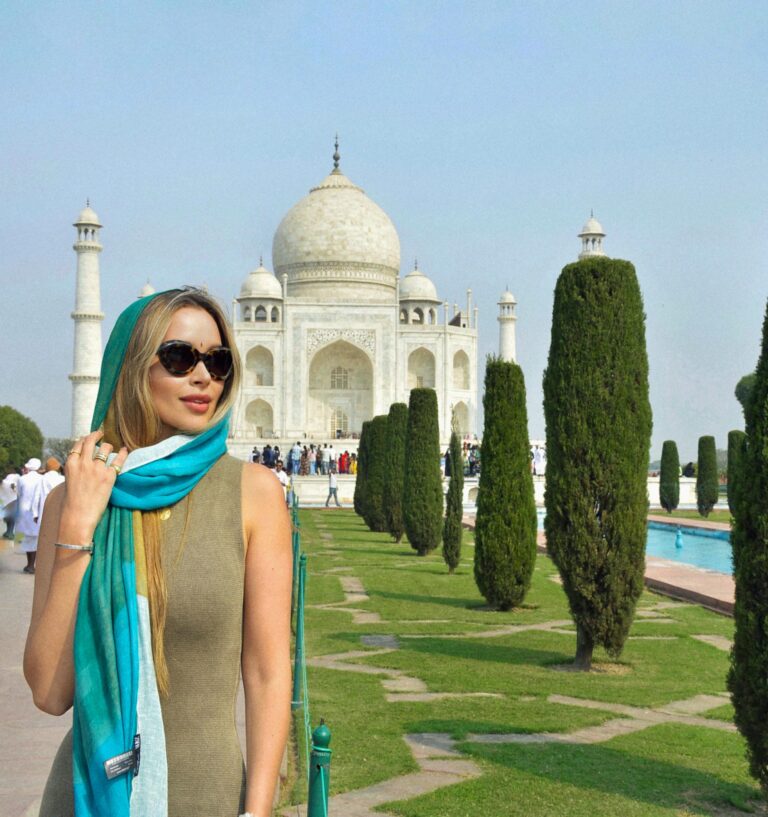 El lado desconocido de la influencer Nicole Putz: emprendió un viaje hacia la India