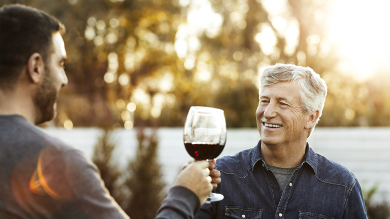 Sorprende a papá con la mejor selección de vinos y destilados de Espaldares del Maipo y Pisquera Bou Legado