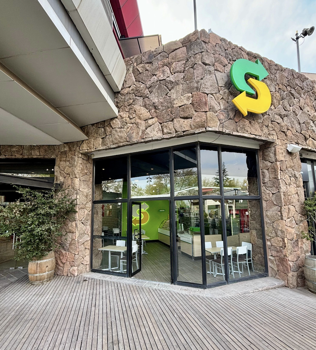 Subway aterriza en Mall Sport con un concepto de alimentación saludable sumando 208 locales en nuestro país