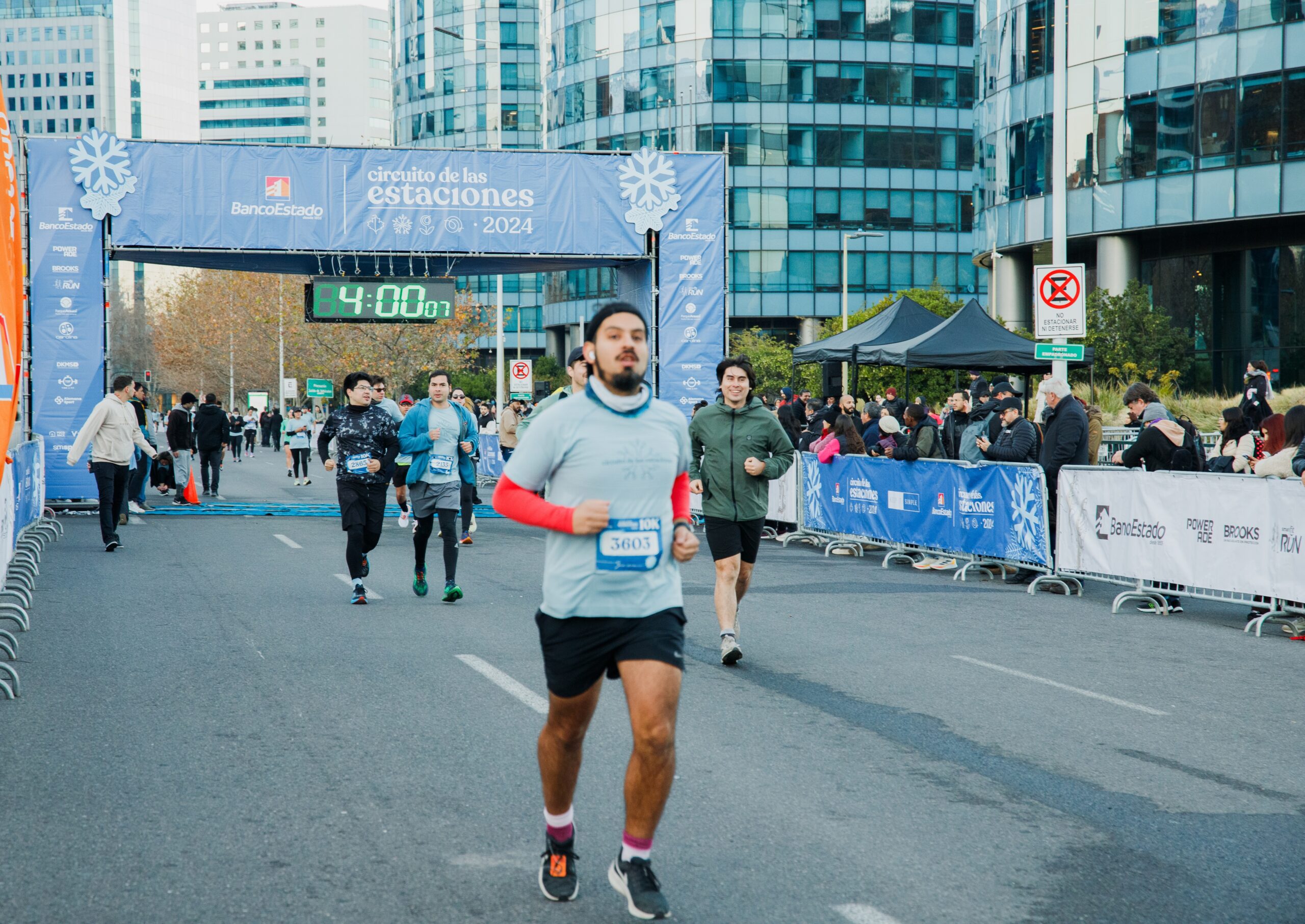 ¿Cómo prepararse para una carrera de 5 o 10 km? Sigue estos 5 consejos esenciales