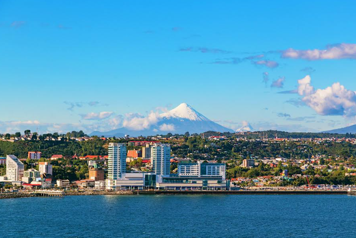 SKY transportó más de 950 mil pasajeros desde y hacia a Puerto Montt durante el año 2024