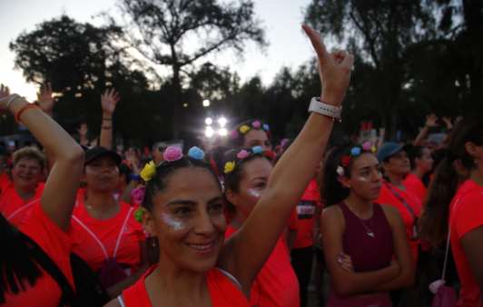 Tips para prepararse y disfrutar la única corrida nocturna sólo para mujeres del país: Women’s Night Out 2025