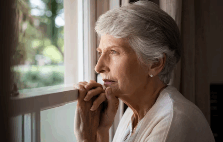 Depresión en la tercera edad: expertos entregarán claves para detectarla y enfrentarla