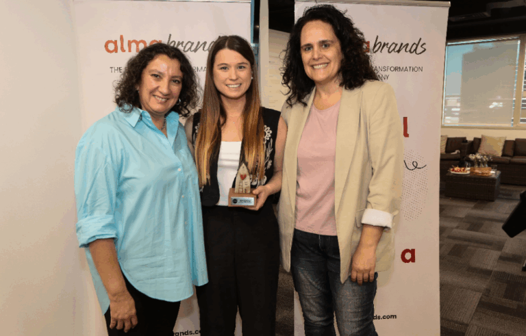 Samsung es la segunda organización más confiable para los chilenos según ranking ICREO 2025