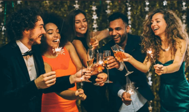 GUÍA PARA ESCOGER EL COLOR DE SU TENIDA DE FIN DE AÑO Y ATRAER LO QUE DESEAS