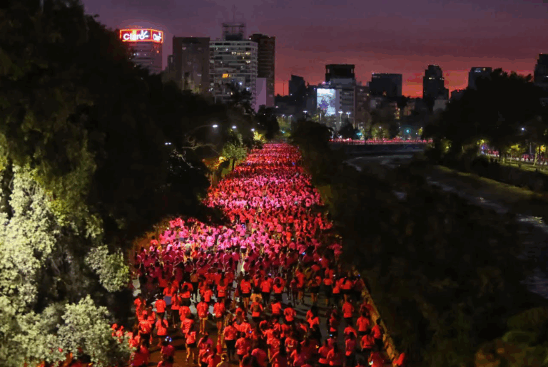 Women’s Night Out 2026: revisa los cortes, desvíos y rutas alternativas en Providencia durante la única corrida nocturna del país exclusiva para mujeres