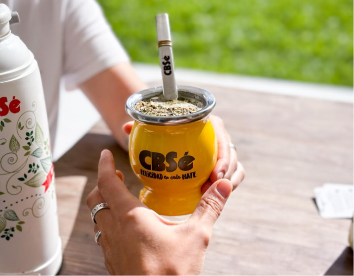“Nos cebamos todos”: los celíacos chilenos también disfrutan del mate