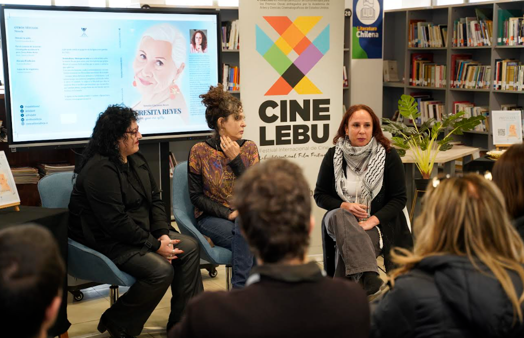 Entre lágrimas y abrazos: hija de Teresita Reyes emocionó a CINELEBU con íntimo lanzamiento de libro sobre el duelo y la actriz