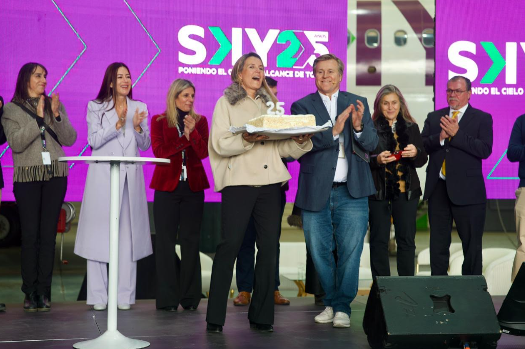 SKY Airline conmemora 25 años de su primer vuelo consolidando 80 millones de pasajeros transportados