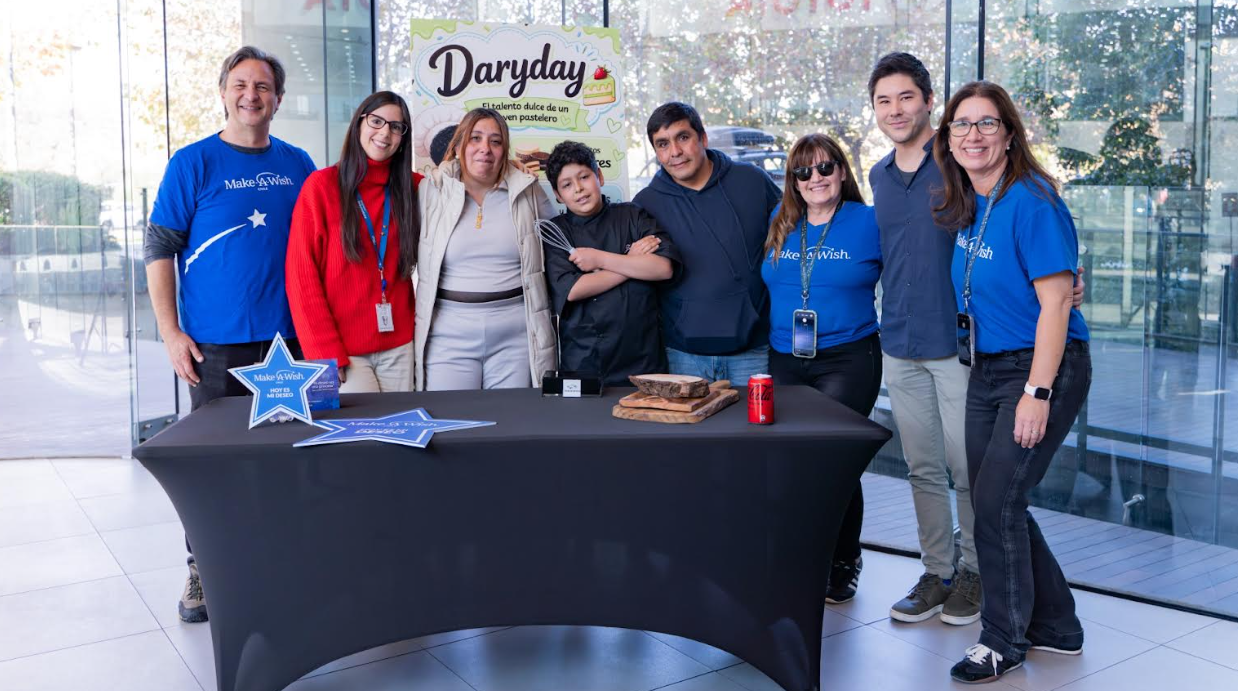 Kia Chile y Make-A-Wish cumplen el sueño de Jesús, un pequeño emprendedor que quiere convertirse en pastelero