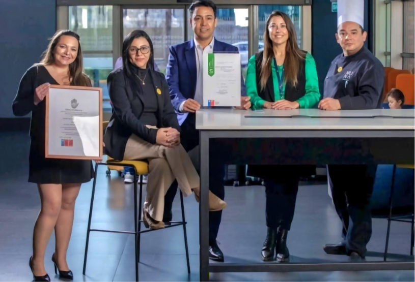 HOTEL EN SANTIAGO REDUCE MÁS DE 40% SU CONSUMO ENERGÉTICO CON TECNOLOGÍA INTELIGENTE DE CLIMATIZACIÓN