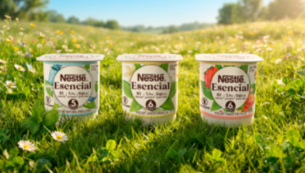 Nestlé presenta Esencial: el nuevo yogurt con menos ingredientes y todo el sabor