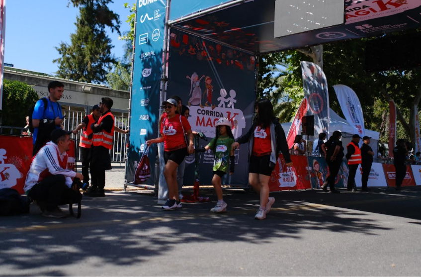 Comienza la preventa para la Corrida MágiK 2026, la primera corrida familiar navideña de Chile por los niños, niñas y adolescentes con cáncer