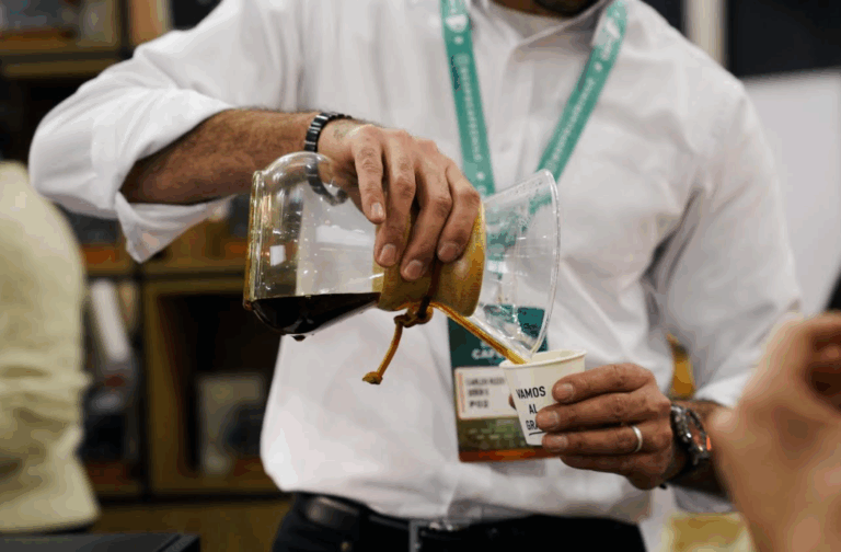 “Red Fruit”, la propuesta fresca de Café Señor K para el “18” y la llegada de la primavera 