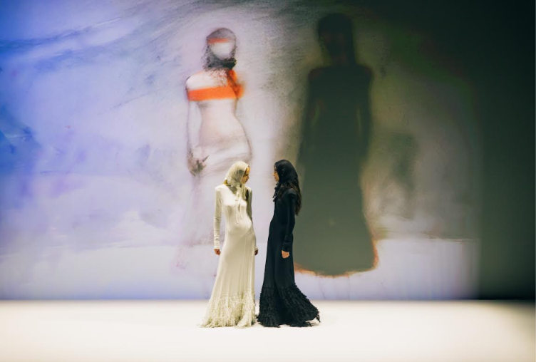 H&M se une a Nick Knight y SHOWstudio para un desfile visualmente experimental durante la London Fashion Week