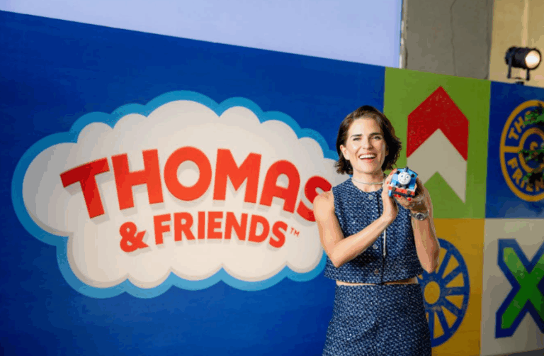 Por primera vez en la historia una mujer latina narra un especial de Thomas y sus Amigos